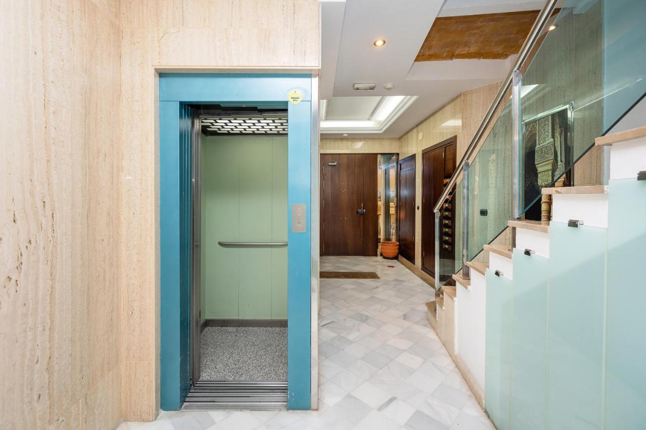 Dreaming Bib Rambla - Free Parking Apartment Granada Ngoại thất bức ảnh